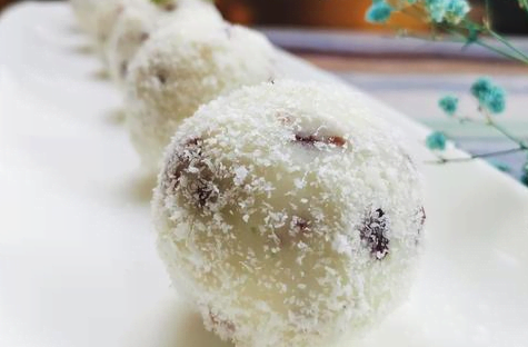 不用烤箱不用模具，教你用山藥做出精美小甜點(diǎn)，一家人愛吃